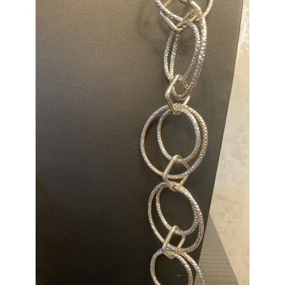 Long Silver Necklace With Textured Interlocking Rings & Lobster Claw Clasp - Picture 3 of 4